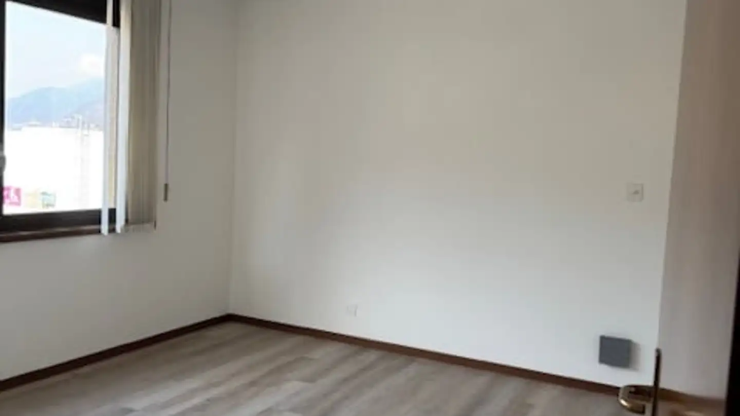 Spazio ufficio in affitto - In Busciurina 1, 6528 Camorino - Foto 3