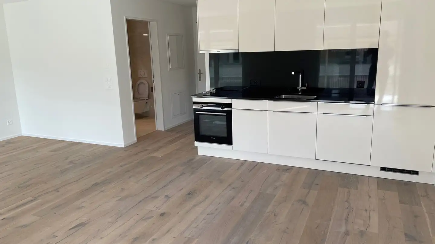 Wohnung mieten - Wehntalerstrasse 574, 8046 Zürich - Foto 2