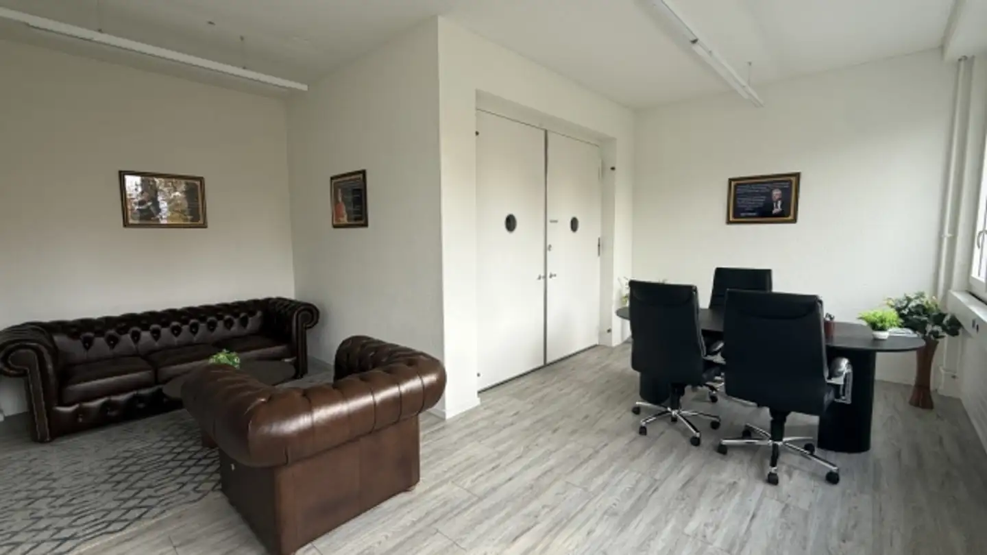 Commercial for rent - Hinterbergstrasse 11, 6330 Cham - Photo 3