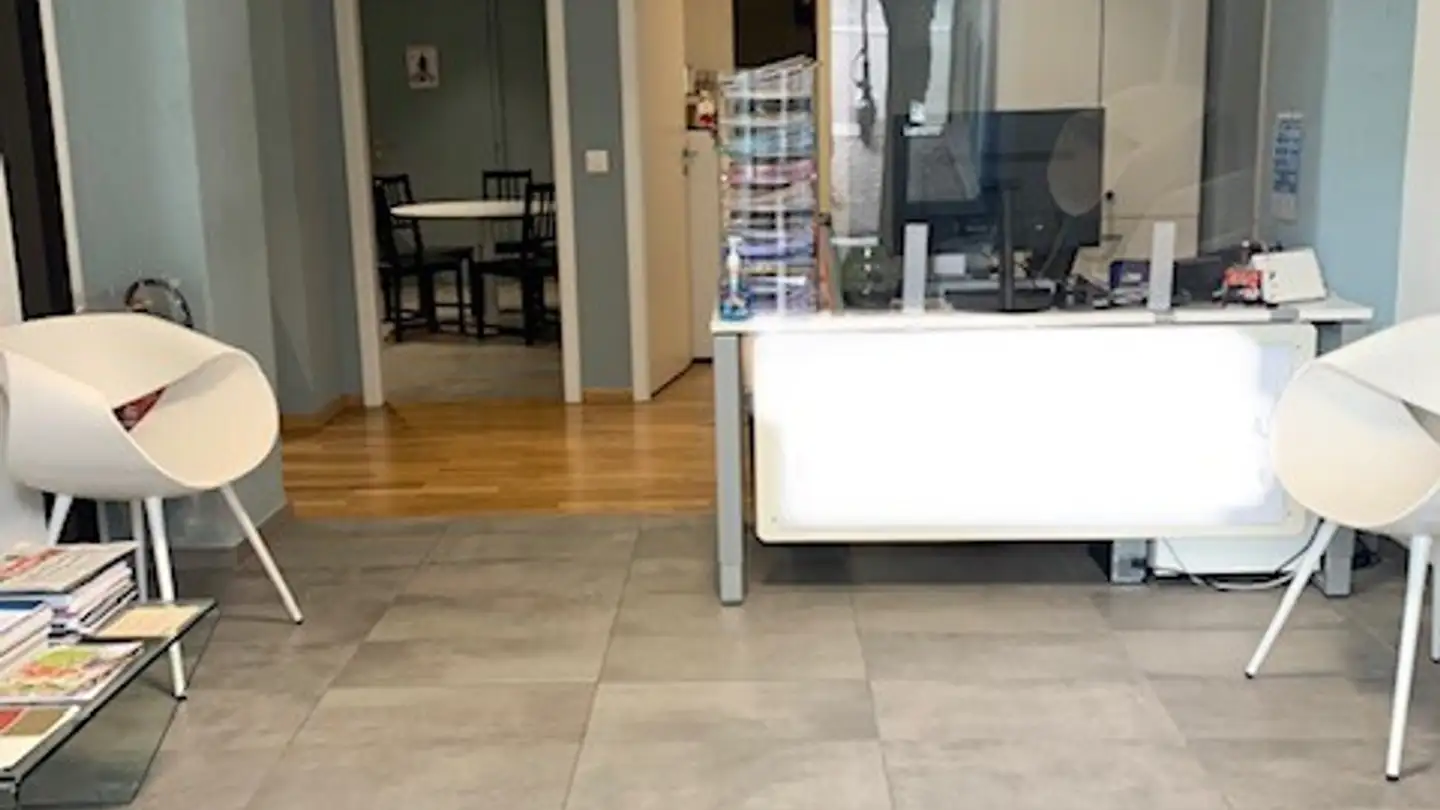 Gewerbe mieten - Rue De La Gare 12, 1110 Morges