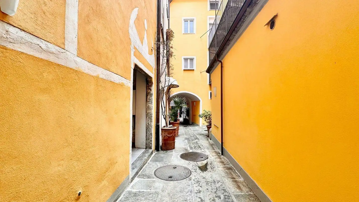 Commercial for rent - 6600 Locarno - Photo 4