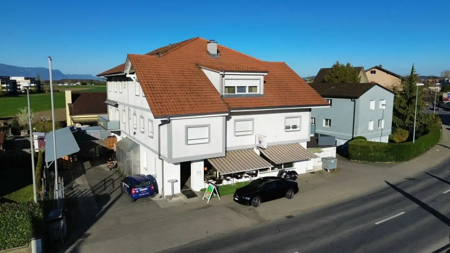 Mixed-use building for sale - 2557 Studen BE