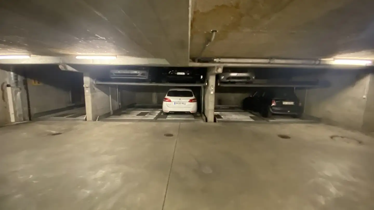 Place de parking extérieure à louer - Chemin De Boston 25, 1004 Lausanne
