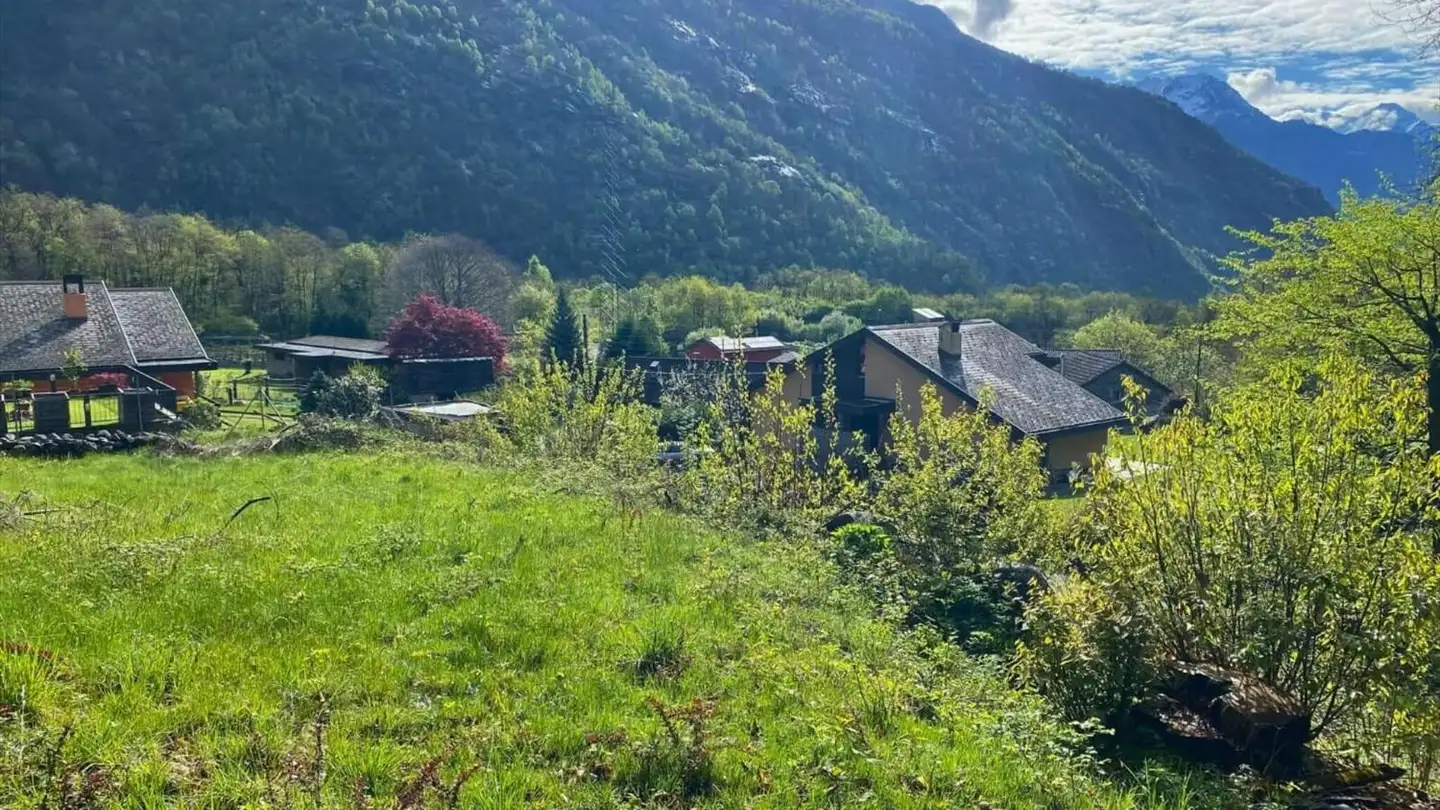 Constructible plot for sale - 6745 Giornico