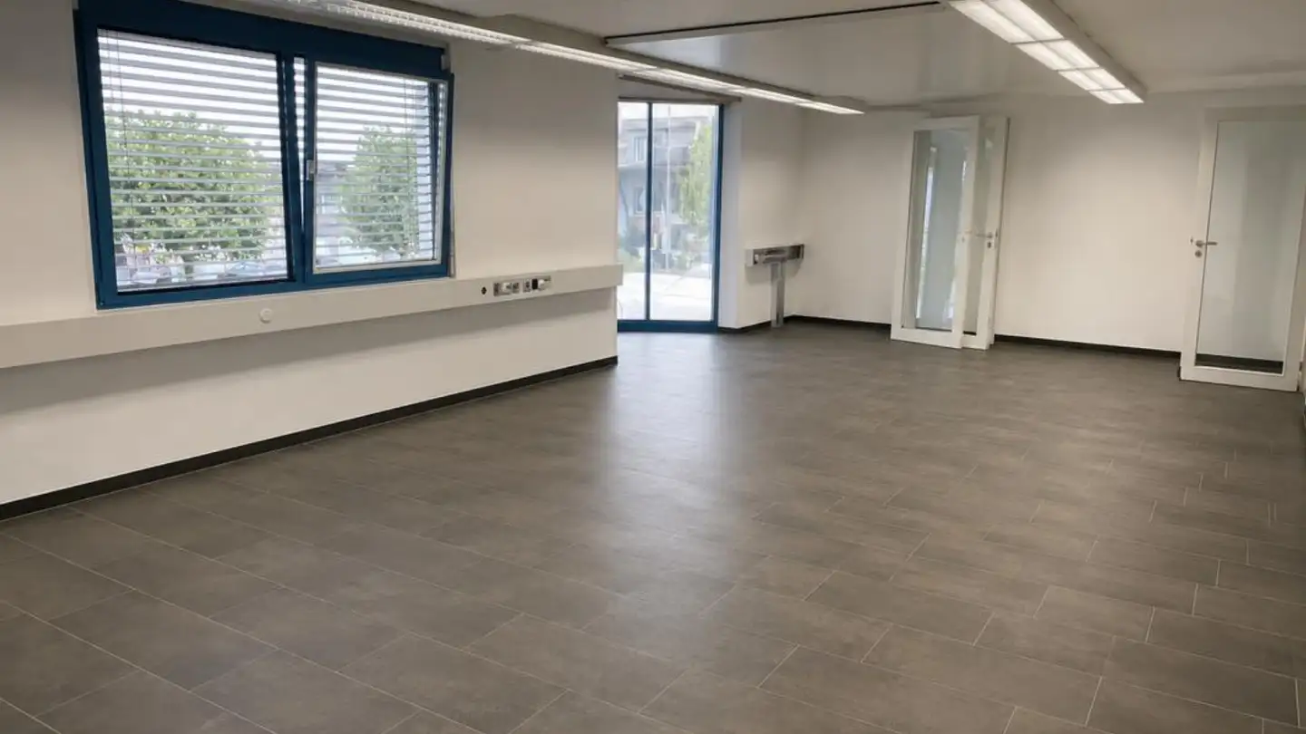 Geschäft mieten - Wildbrunnstrasse 3, 8722 Kaltbrunn - Foto 2
