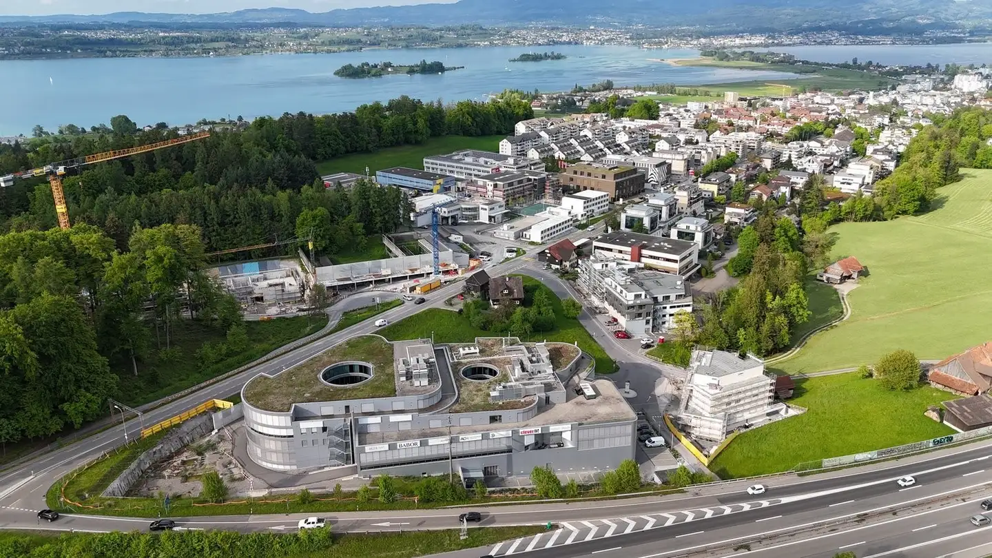 Commerciale in affitto - Summelenweg, 8808 Pfäffikon SZ