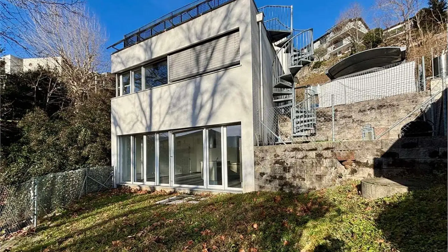 Residential building for sale - 6833 Vacallo