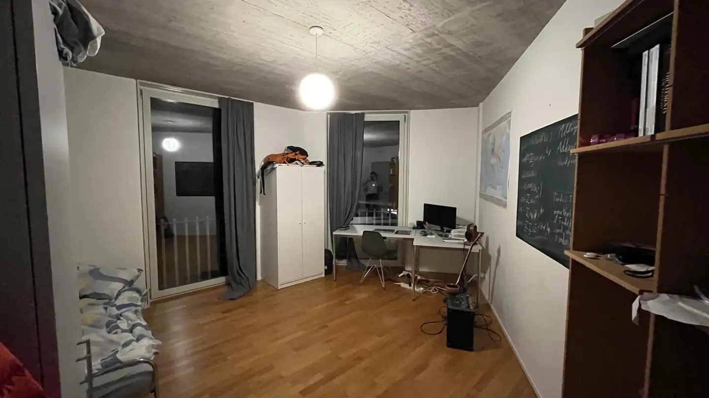 Single room for rent - Paul-Feyerabend-Hof 1A, 8049 Zürich