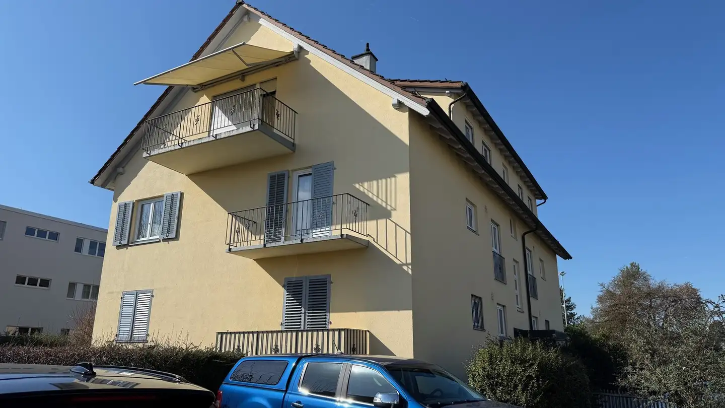 Attic flat for rent - Neuhausstrasse 6, 8702 Zollikon