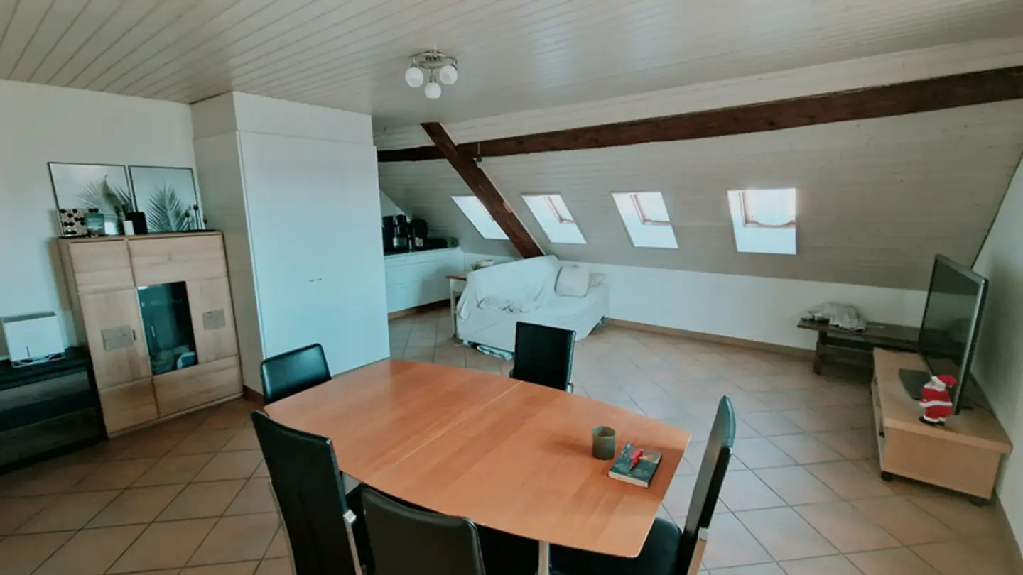 Appartement à louer - Les Colonges 94, 2906 Chevenez