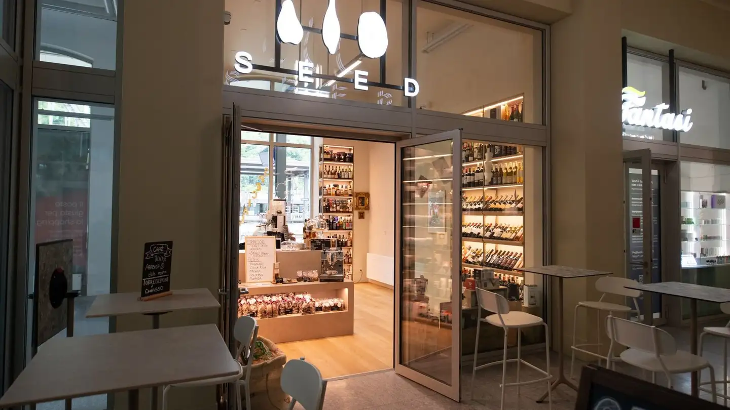 Grand magasin à louer - Via Giuseppe Motta 3, 6830 Chiasso - Photo 4