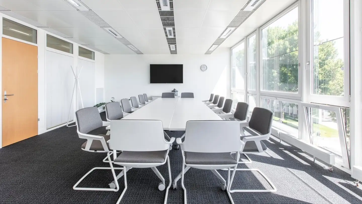 Office space for rent - Baarerstrasse 135, 6300 Zug