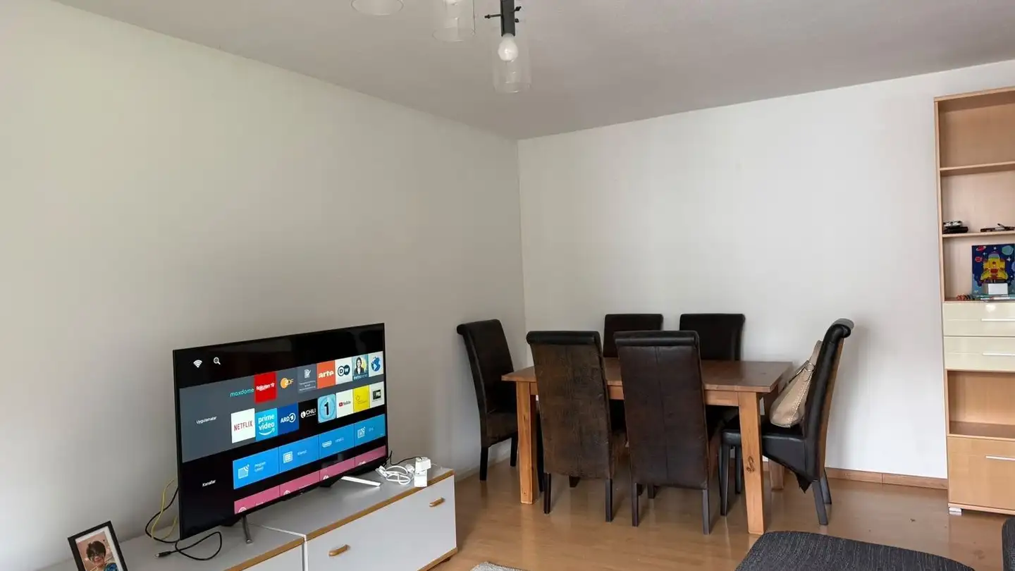 Wohnung mieten - Oberzelgstrasse 1, 8618 Oetwil am See - Foto 3