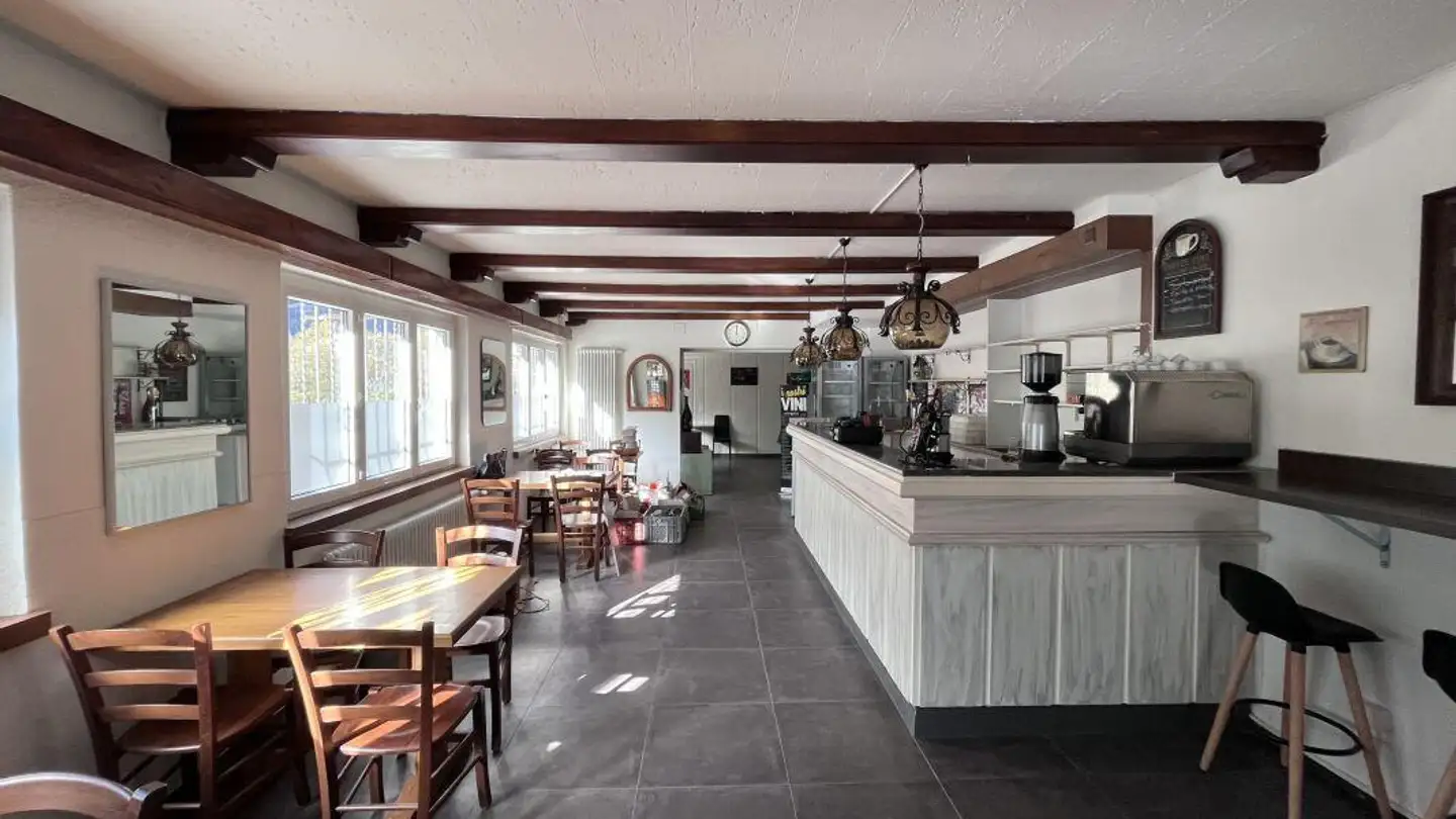 Residential building for sale - 6743 Bodio TI