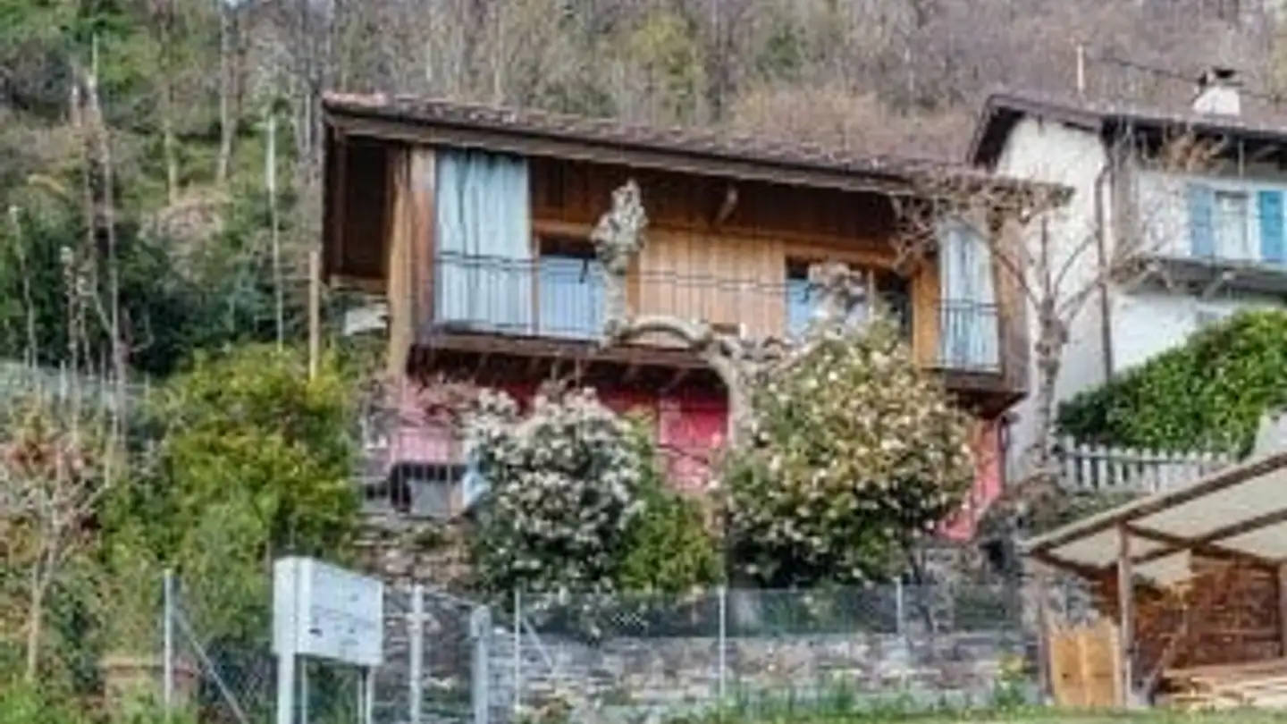 Single house for sale - Via Sciarana 75, 6516 Cugnasco