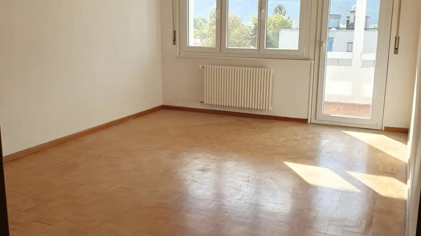 Apartment for rent - Avenue De La Gare 11, 1964 Conthey - Photo 2