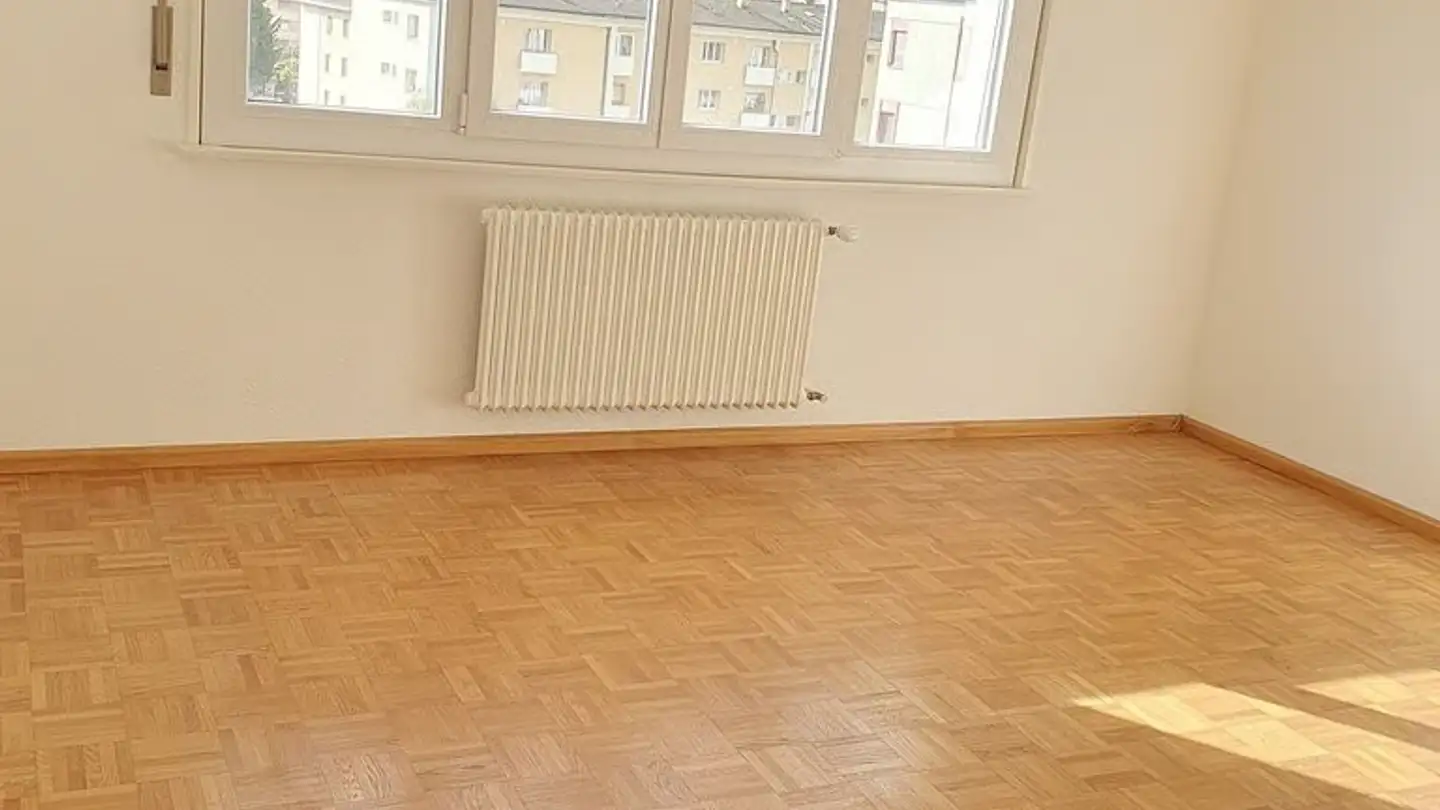Apartment for rent - Avenue De La Gare 11, 1964 Conthey - Photo 4