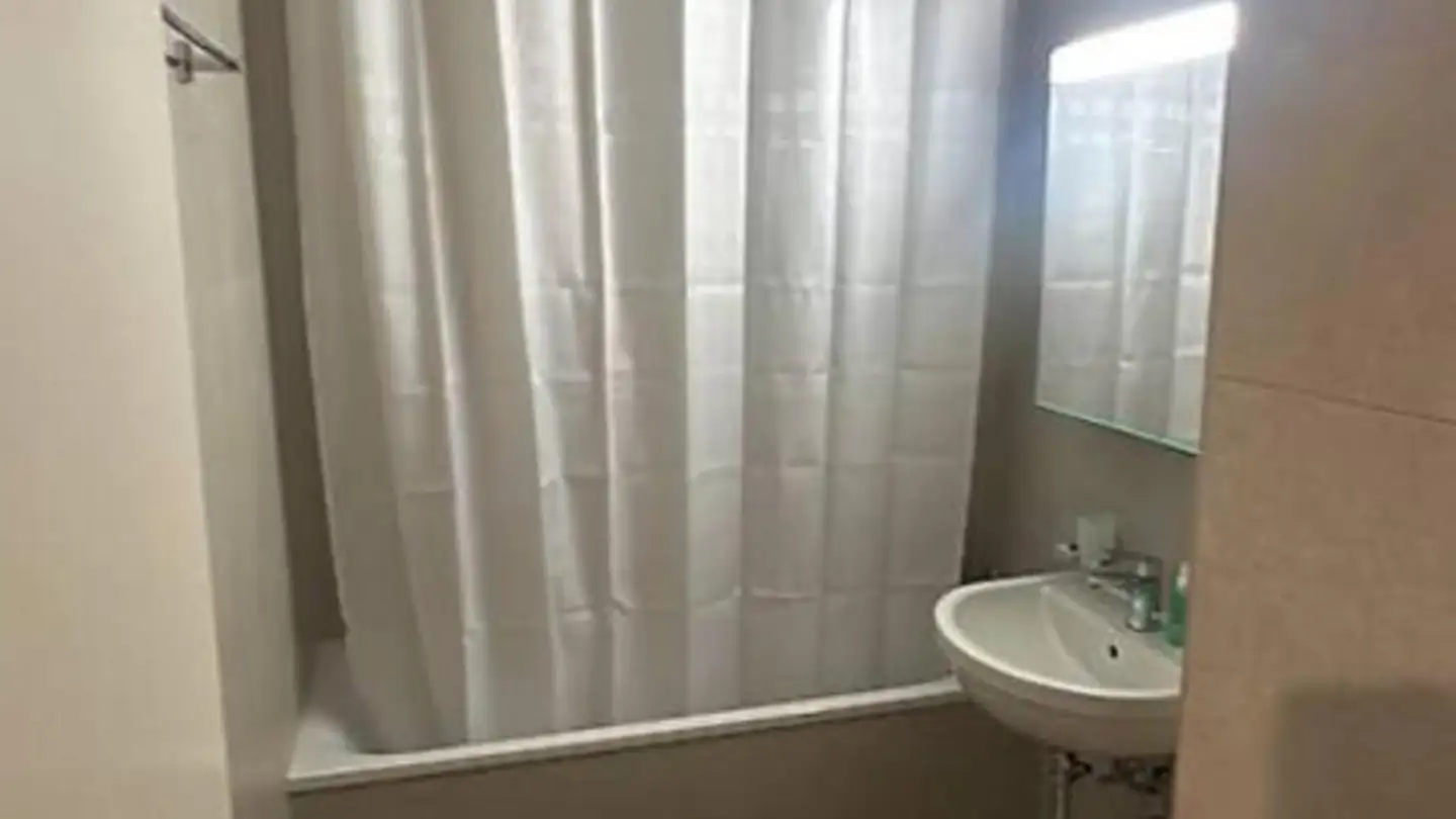 Wohnung mieten - Rue De Chêne-Bougeries, 1224 Chêne-Bougeries - Foto 4