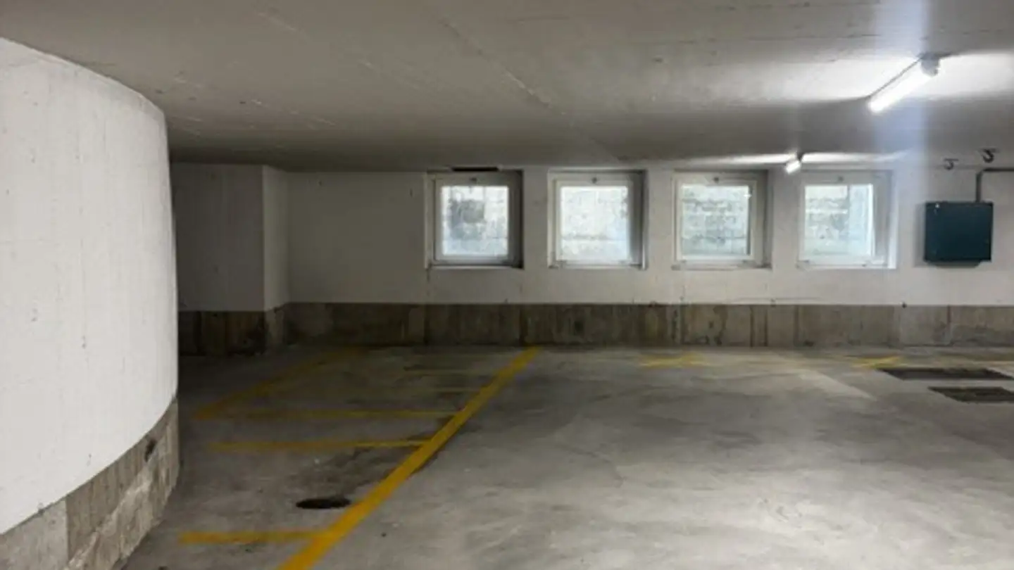 Garage singolo in affitto - Eschenstrasse 8, 8603 Schwerzenbach