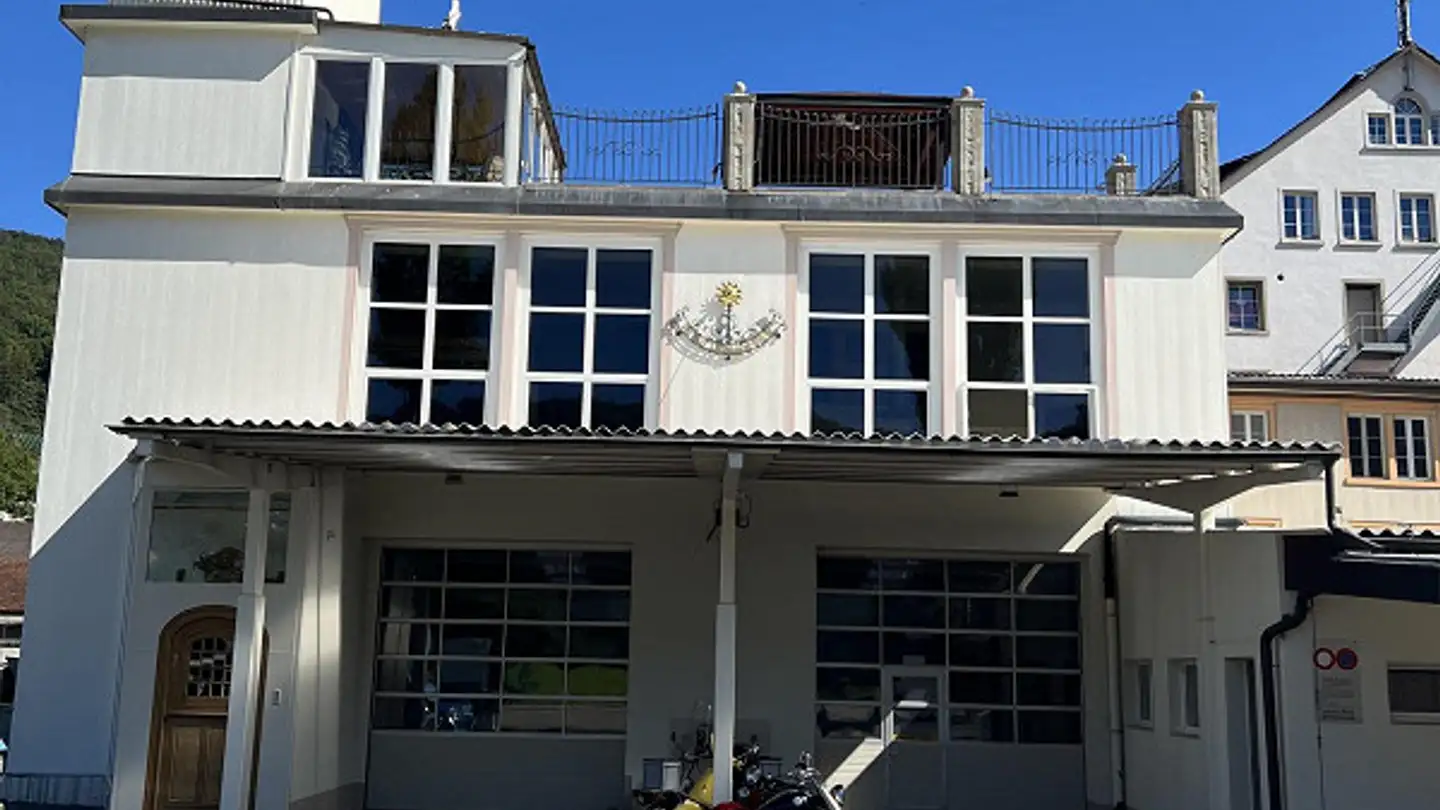 Mischgenutztes Gebäude kaufen - Heerenstegstrasse 2, 8427 Rorbas