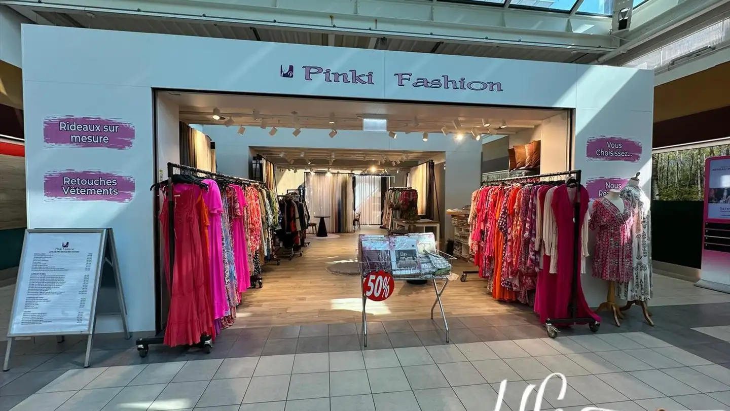 Gewerbe mieten - Place Des Cinq-Continents 1, 1217 Meyrin