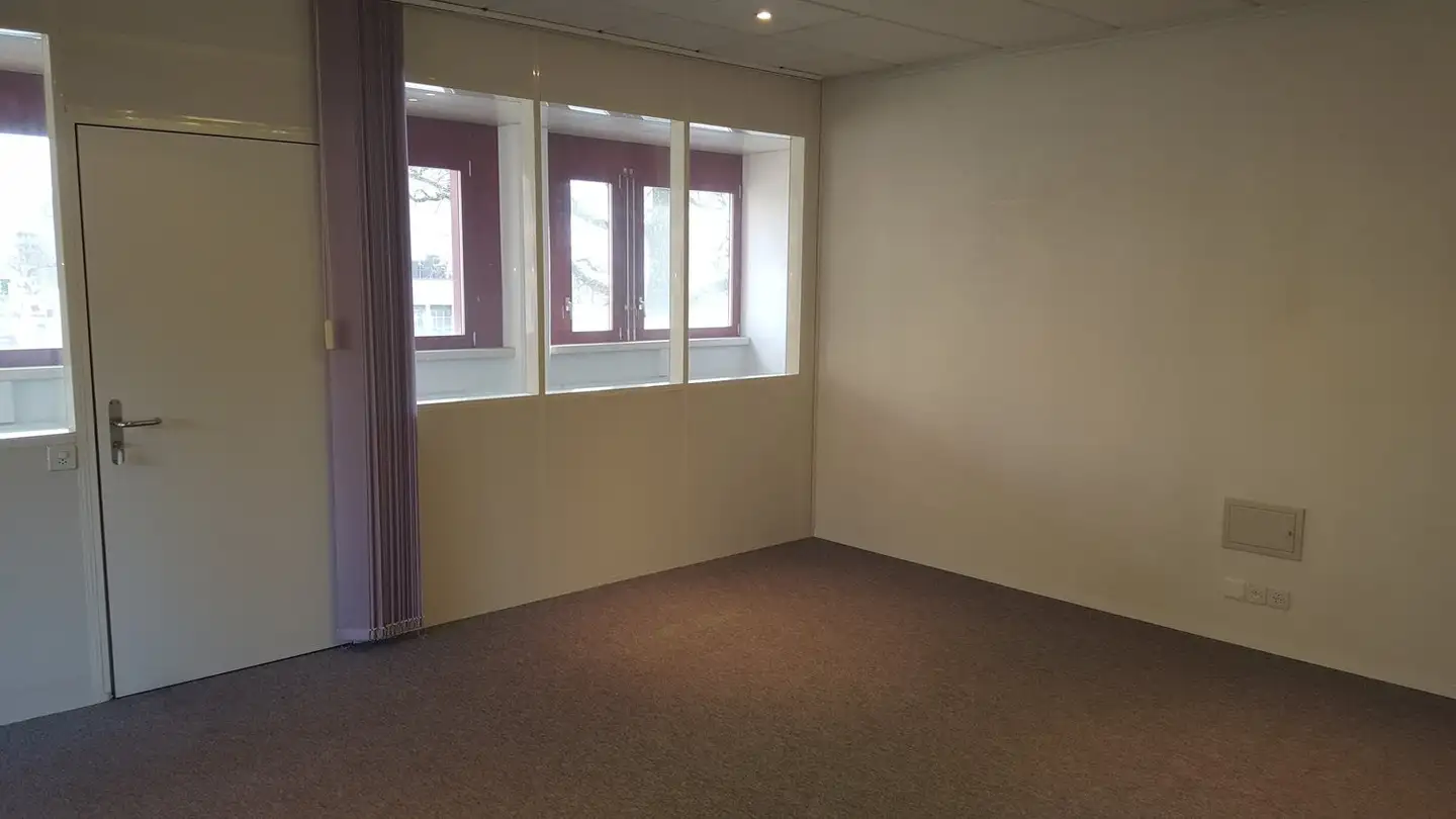 Commercial for rent - Route Du Châtelet 8, 1723 Marly