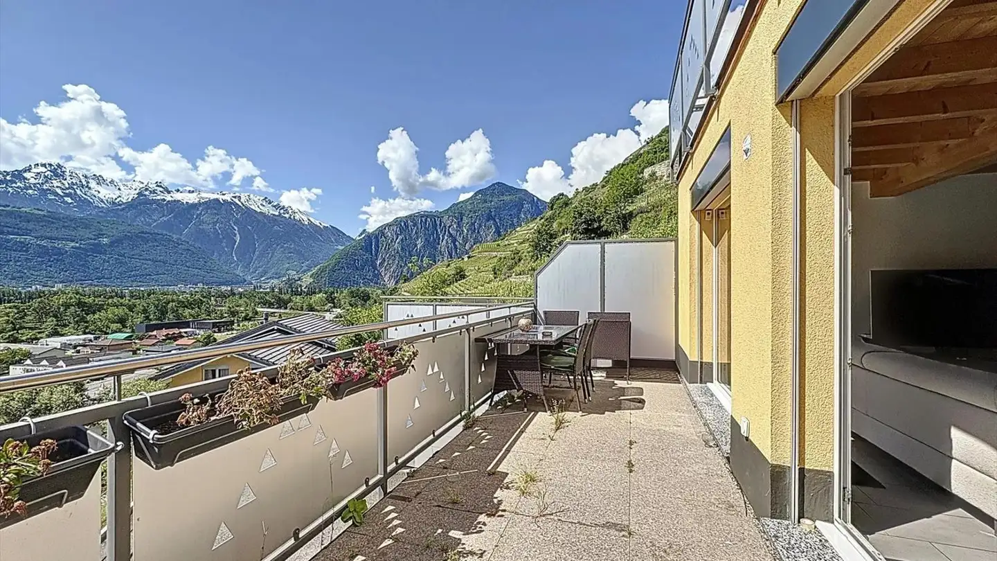 Single house for sale - 1926 Fully