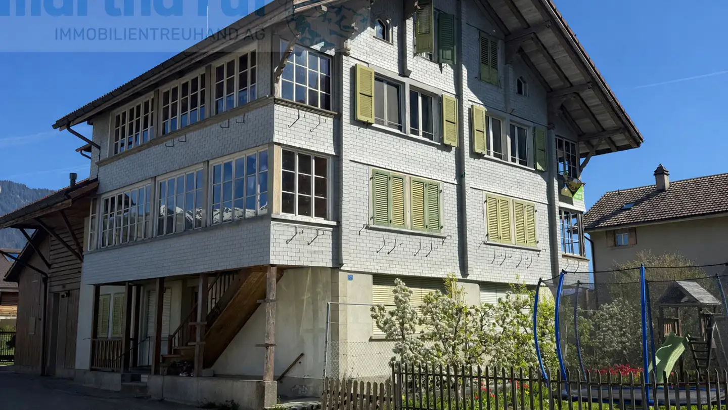 Casa grotta in vendita - Kreuzimaadweg, 3812 Wilderswil