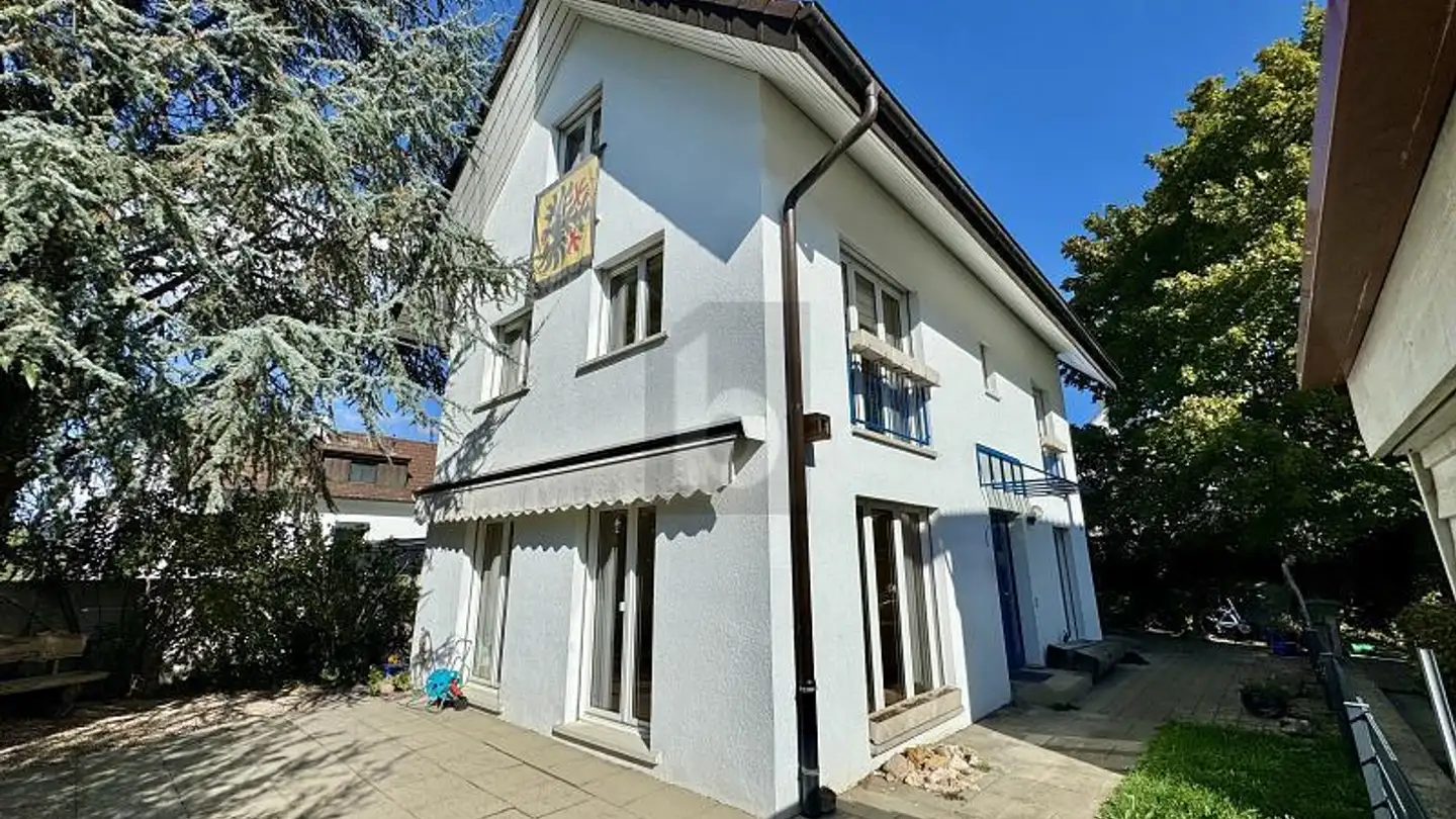Single house for rent - 4133 Pratteln