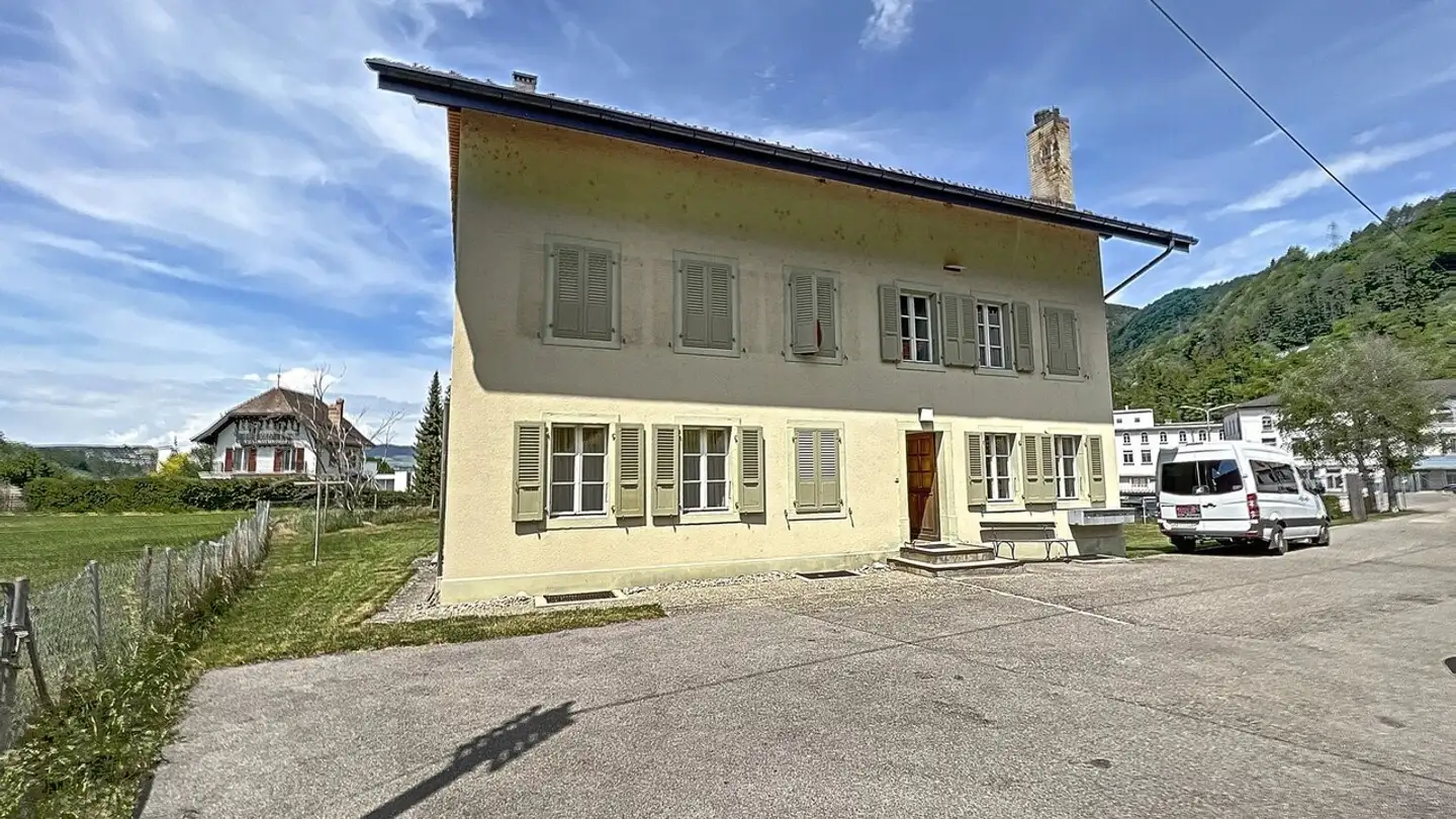 Apartment for rent - Rue Jules-Bellet, 1636 Broc - Photo 3