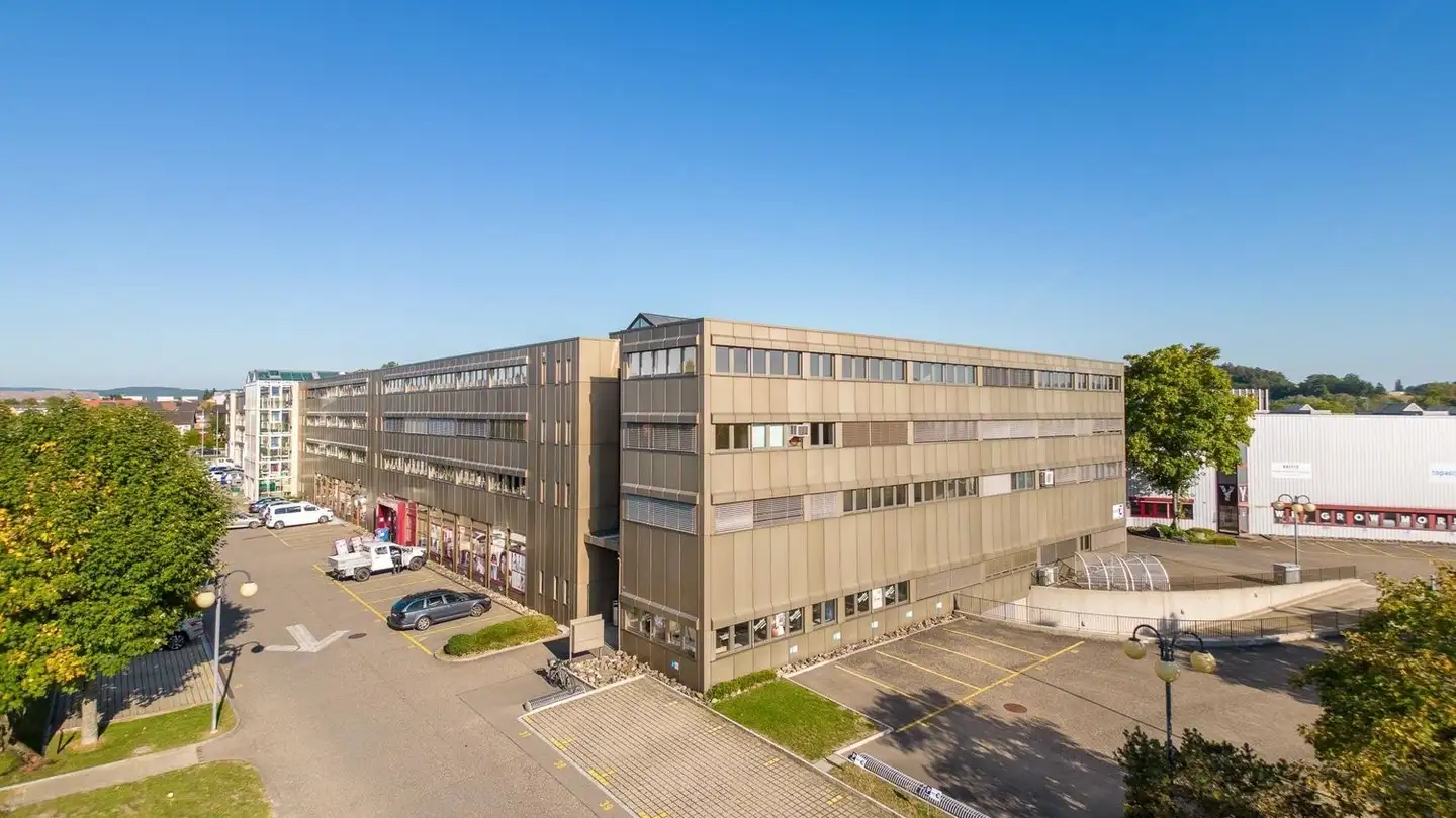 Office space for rent - Mandachstrasse 50, 8155 Niederhasli
