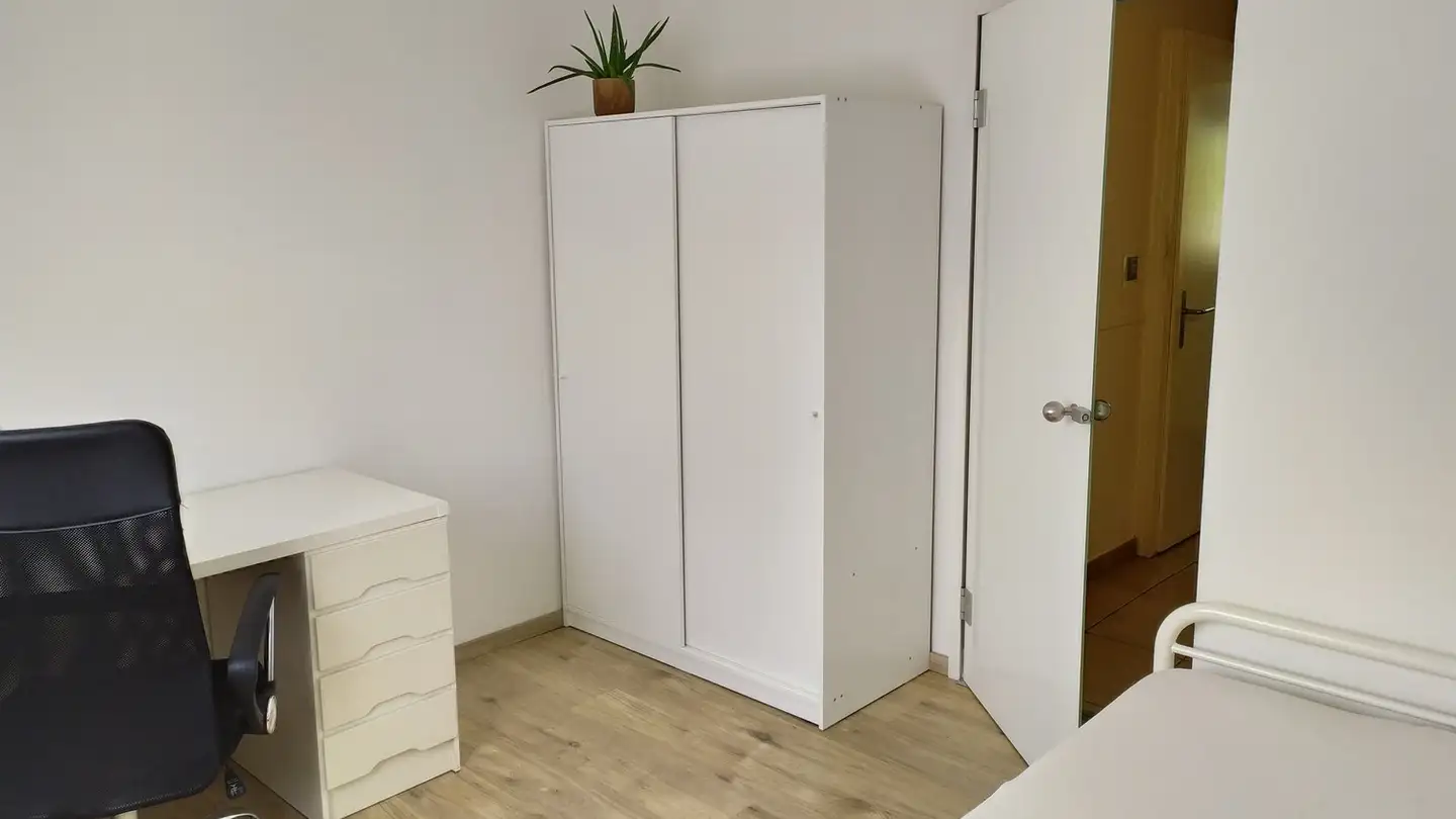Single room for rent - Enzianweg 7, 7000 Chur - Photo 2