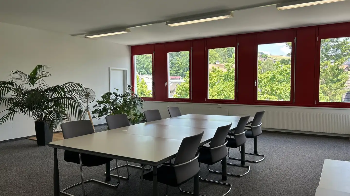 Bureau à louer - Bernstrasse 133, 3613 Steffisburg