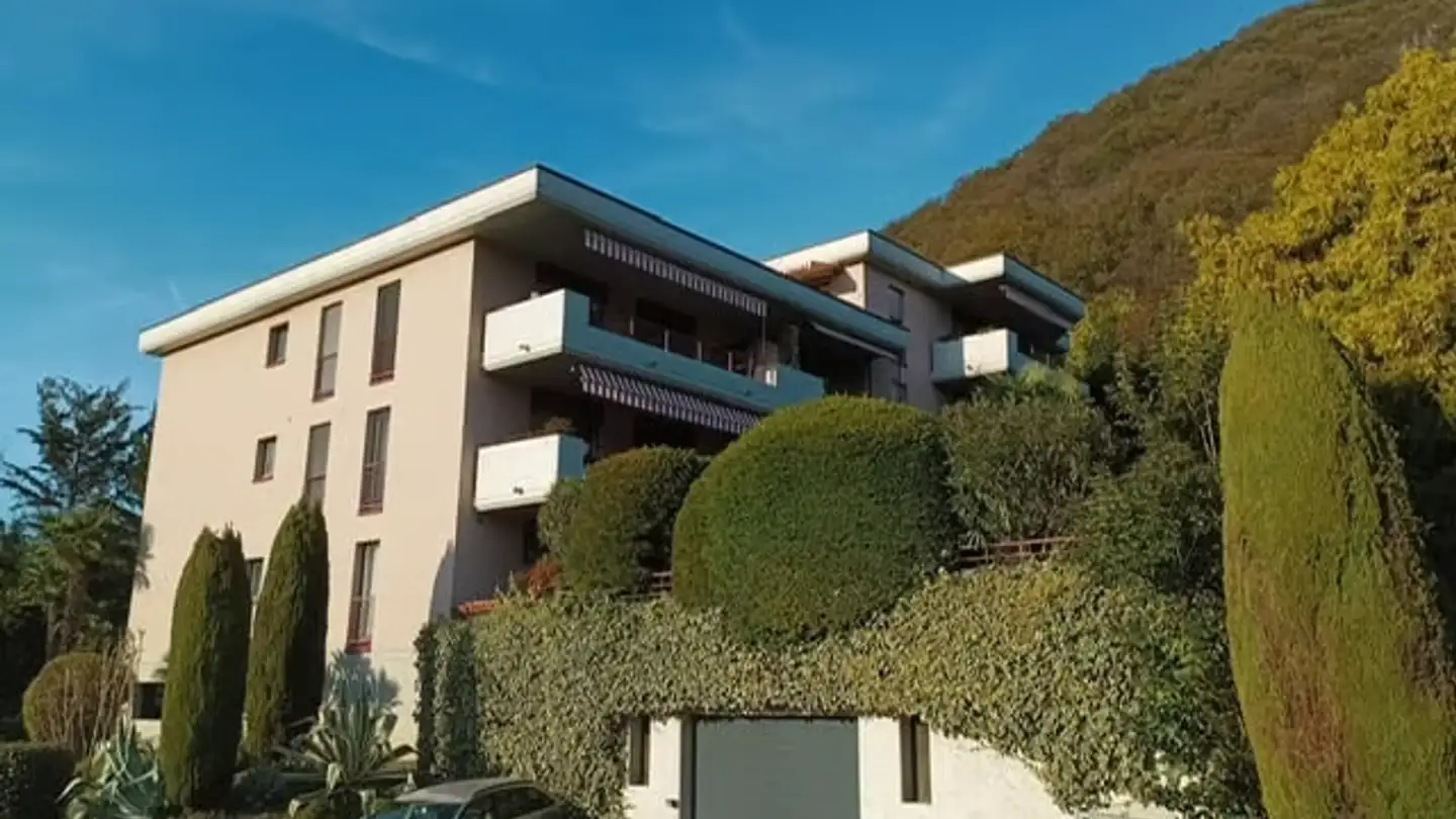 Appartement à louer - Via Ai Ronchi 1, 6988 Ponte Tresa