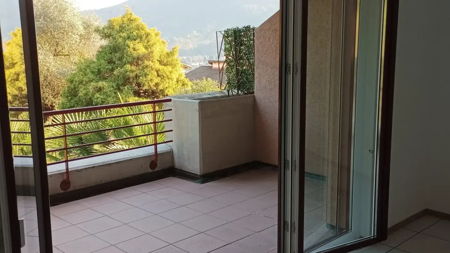 Appartement à louer - Via Ai Ronchi 1, 6988 Ponte Tresa - Photo 3