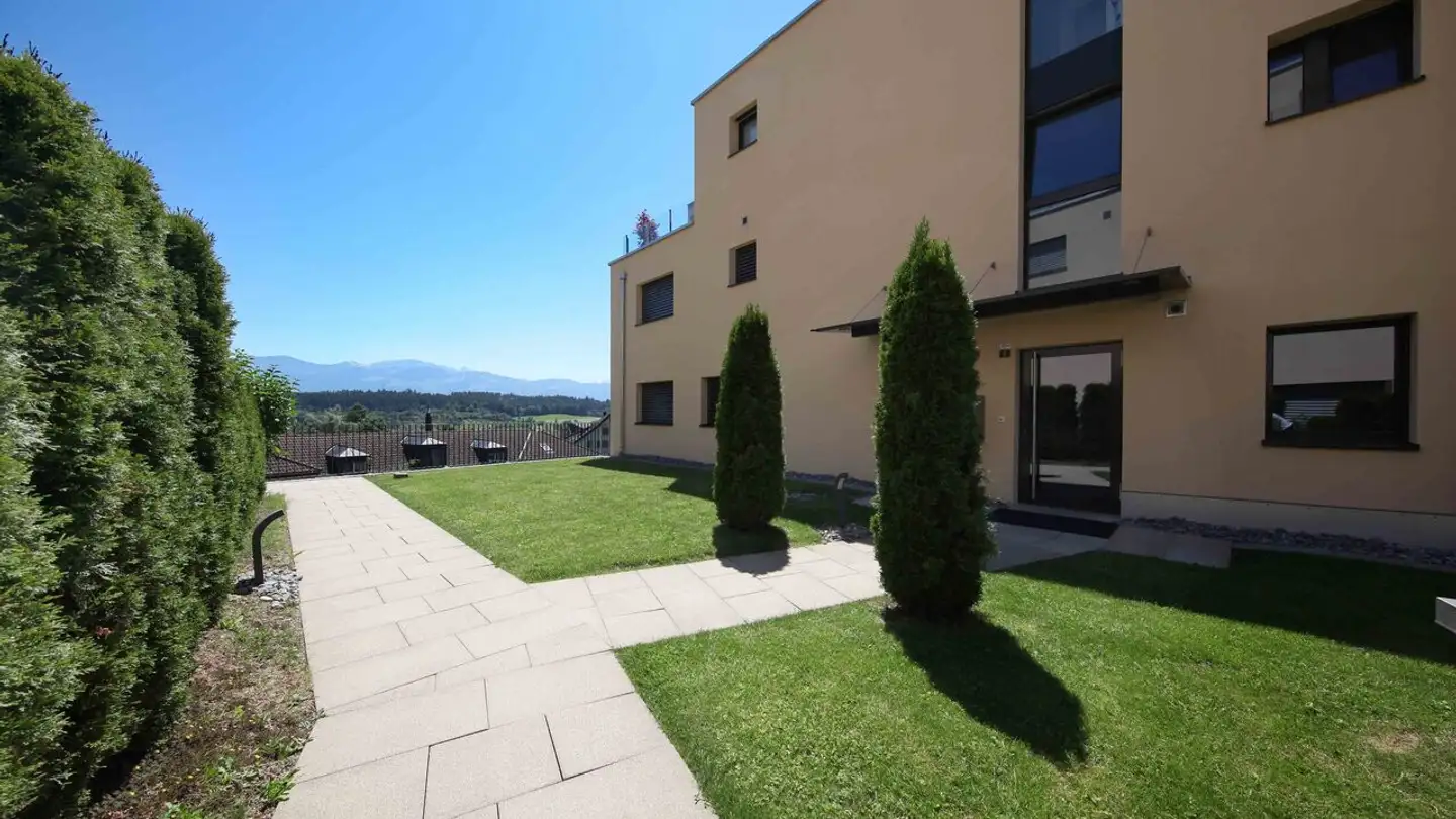 Appartement à louer - Chastelstrasse, 8732 Neuhaus SG