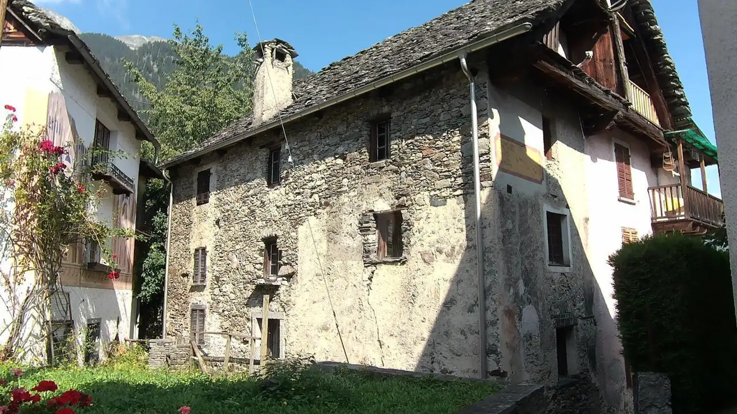 Apartment for sale - 6683 Cerentino