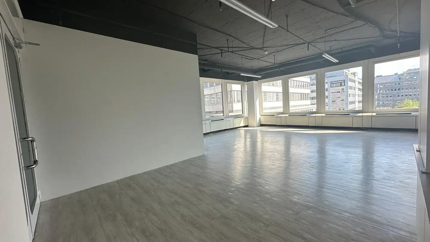 Commercial for rent - Thurgauerstrasse 117, 8152 Glattpark (Opfikon) - Photo 2