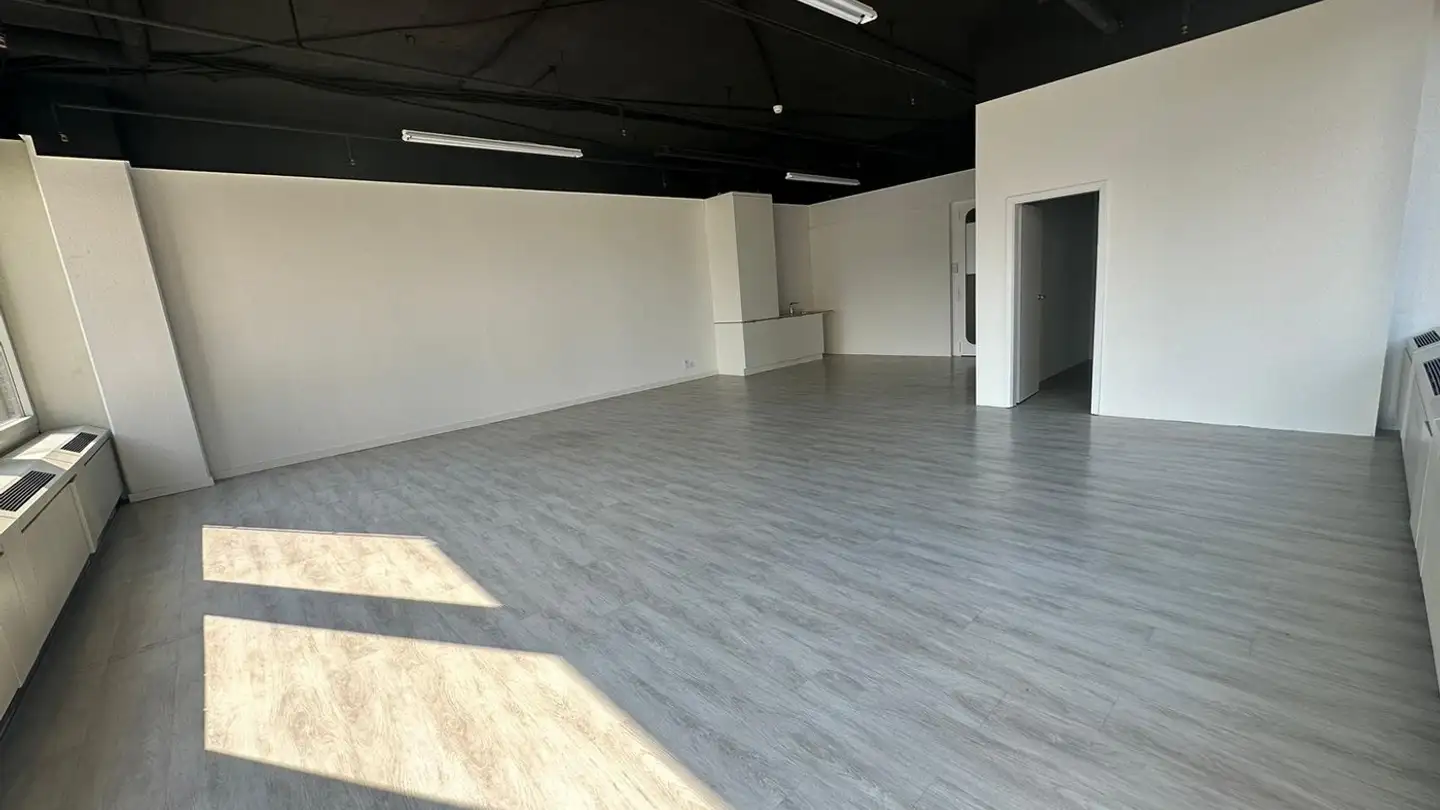 Commercial for rent - Thurgauerstrasse 117, 8152 Glattpark (Opfikon) - Photo 3