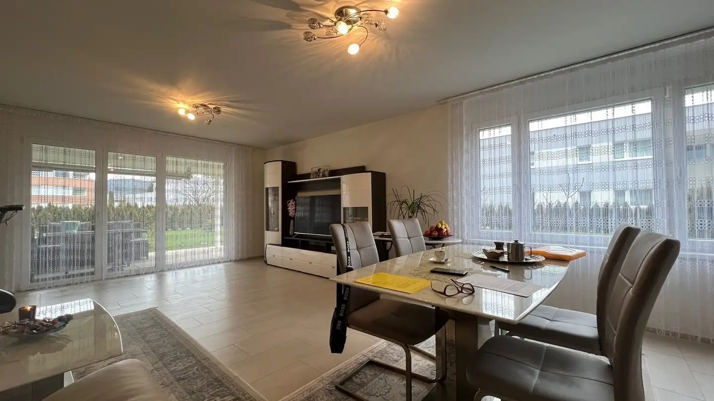 Wohnung mieten - 5036 Oberentfelden