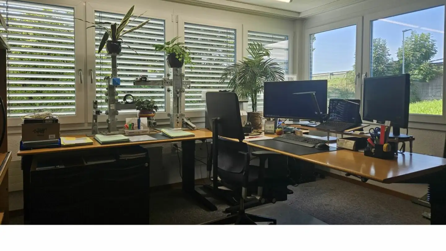 Bureau à louer - Breitenstrasse 15, 8852 Altendorf
