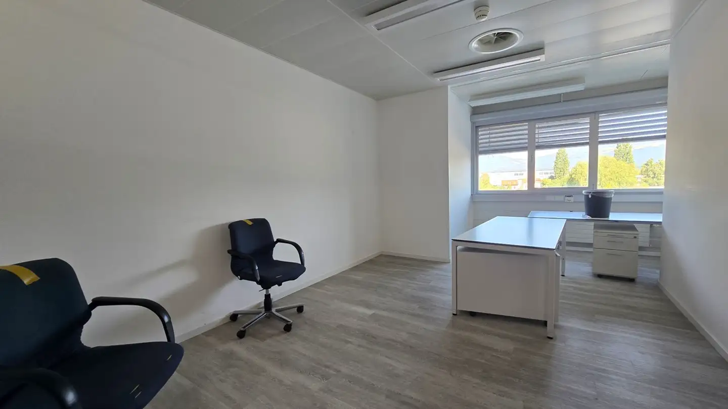 Commerciale in affitto - Avenue Des Sports 42, 1400 Yverdon-les-Bains - Photo 2