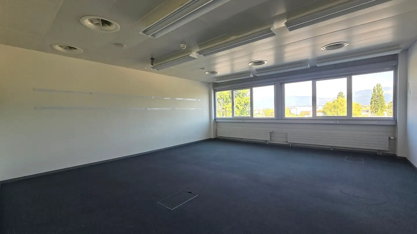 Commerciale in affitto - Avenue Des Sports 42, 1400 Yverdon-les-Bains - Photo 4