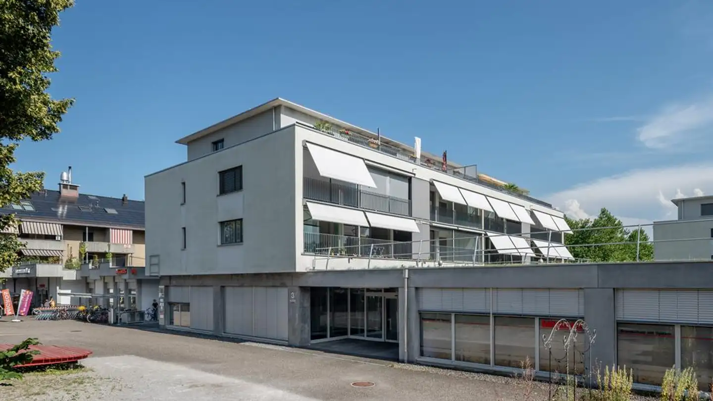 Überdachter Motorradparkplatz mieten - Kalchackerstrasse 8, 3047 Bremgarten b. Bern