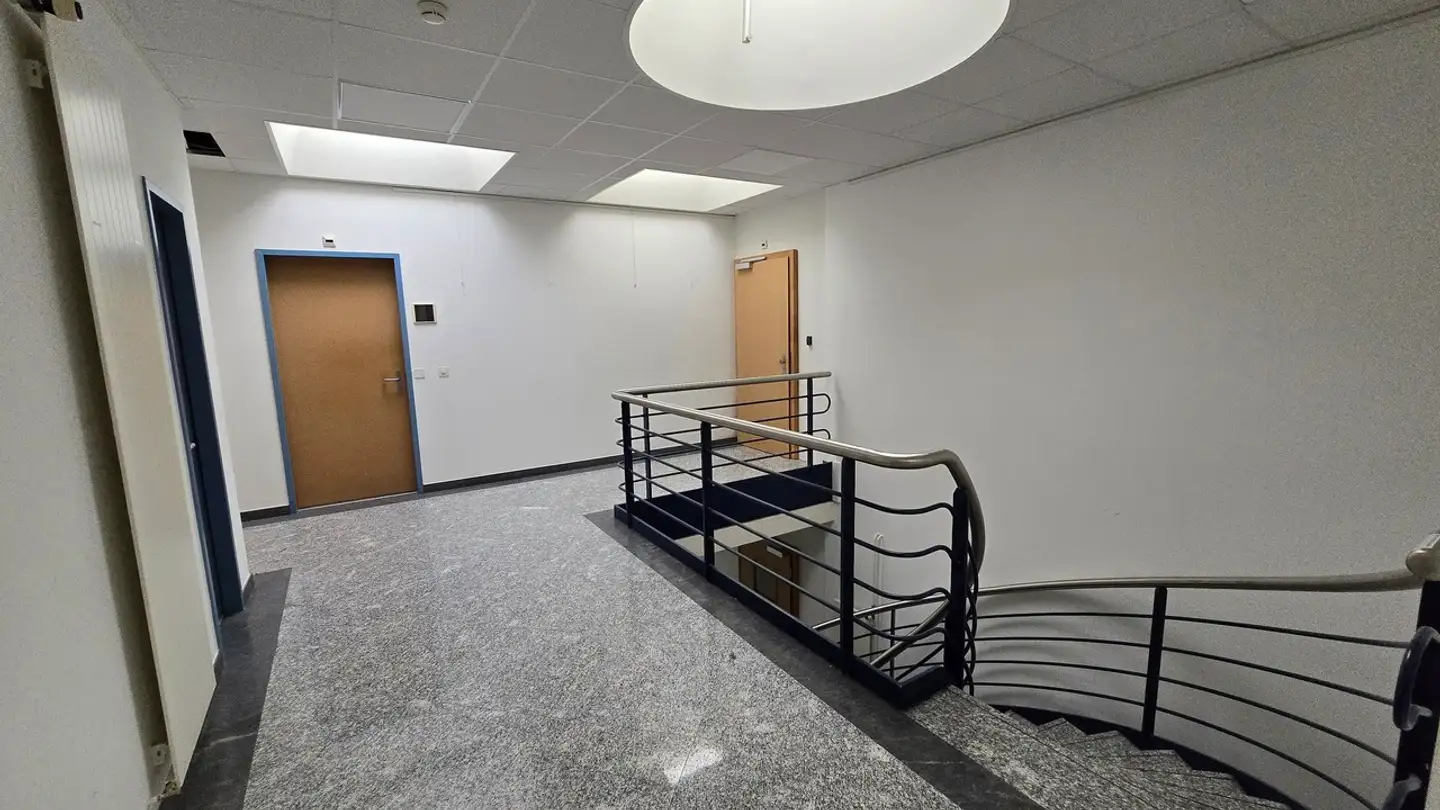 Spazio ufficio in affitto - Avenue Des Sports 42, 1400 Yverdon-les-Bains - Photo 2