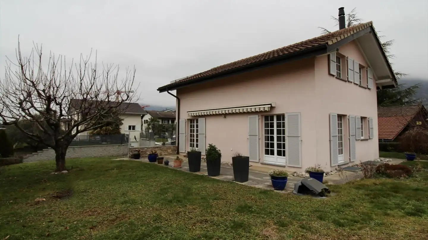 Single house for rent - Chemin Du Roc De L'aigle, 1860 Aigle - Photo 2