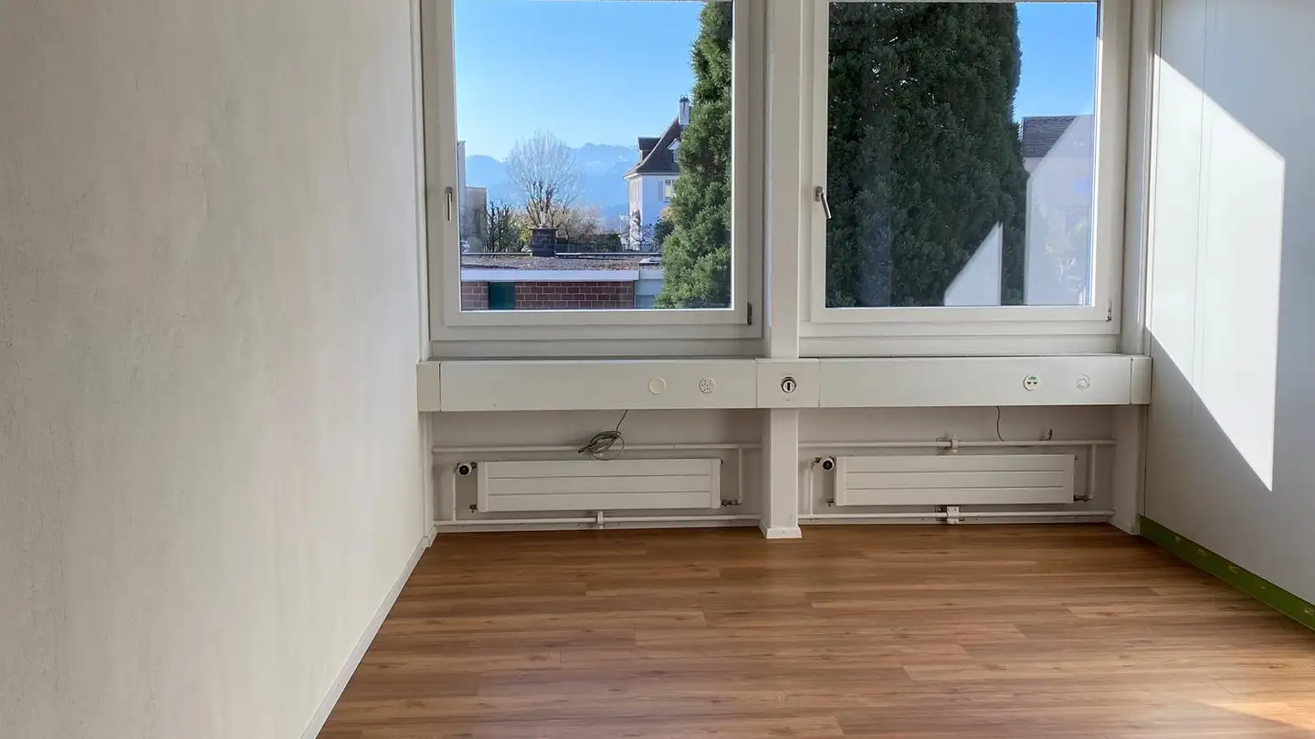 Bureau à louer - Gewerbestrasse 12a, 8132 Egg b. Zürich