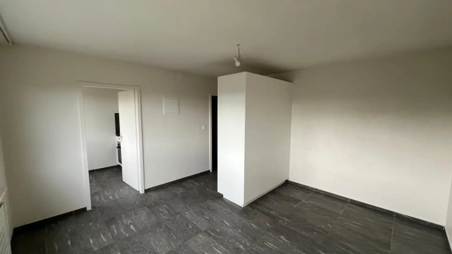 Apartment for rent - Rue Des Parcs 71, 2000 Neuchâtel - Photo 2