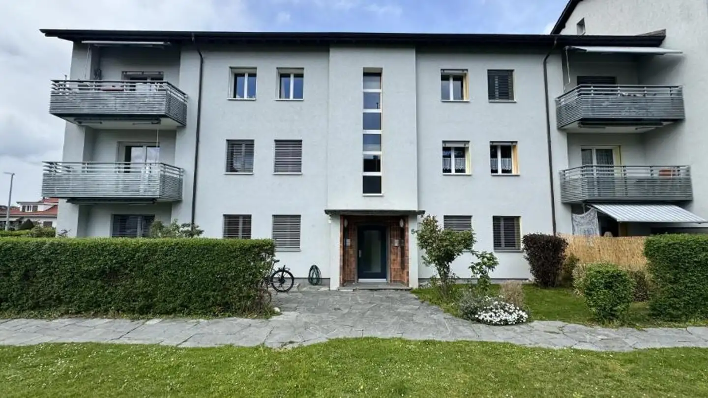 Outdoor parking space for rent - Schlossstrasse 5, 3613 Steffisburg