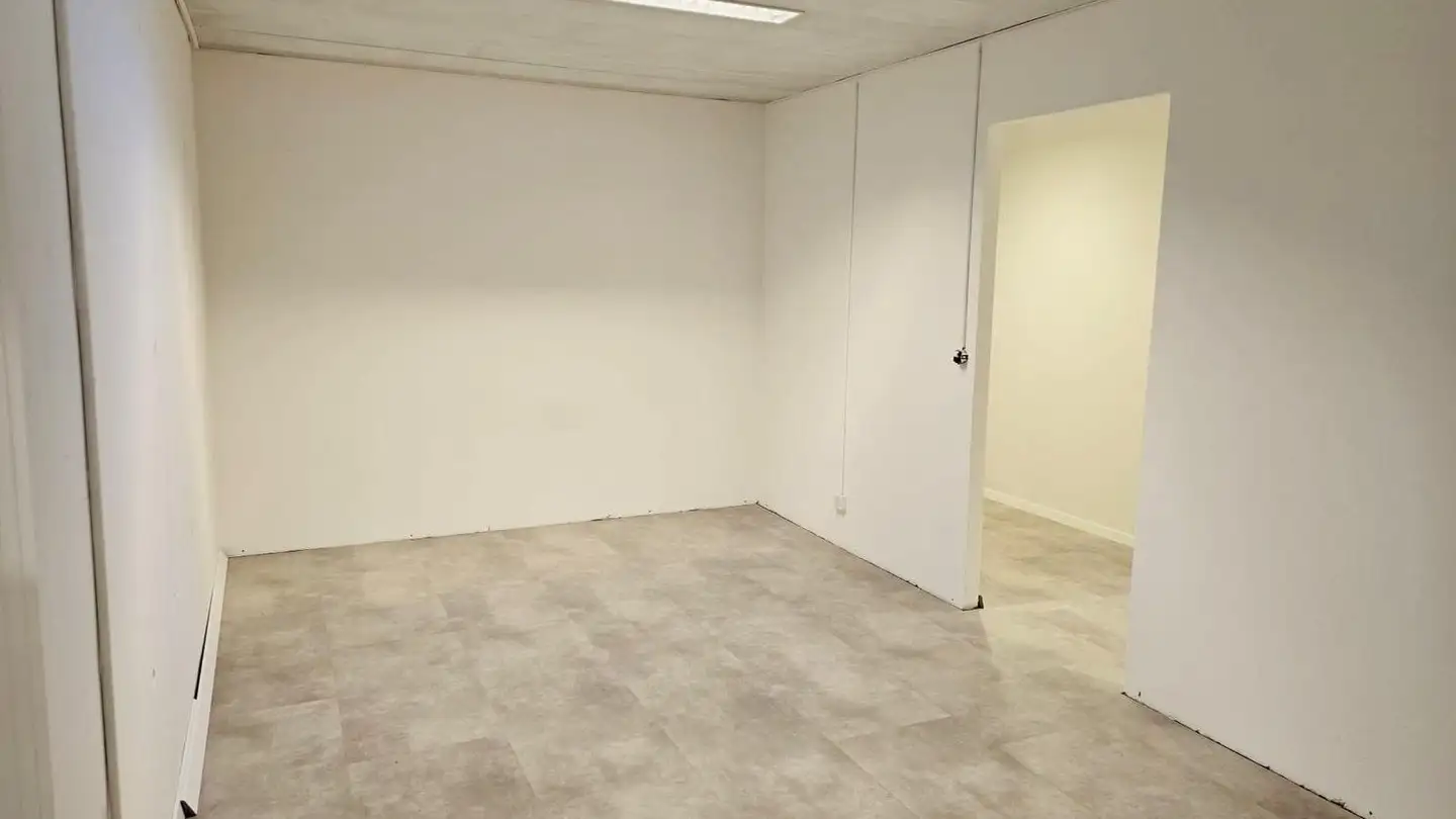 Spazio ufficio in affitto - Route de l'Industrie 45, 1564 Domdidier - Photo 2